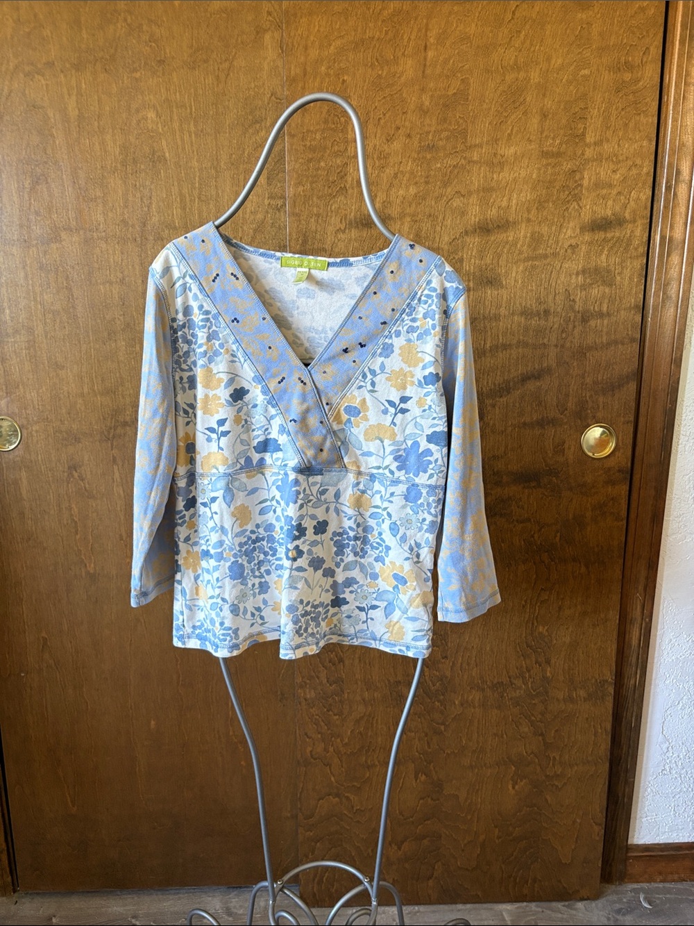 Sigrid Olsen Light Blue and Cream Floral V-Neck Top